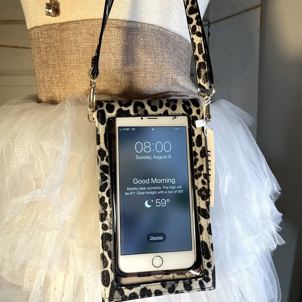 Cheetah Grey Smartphone Wallet